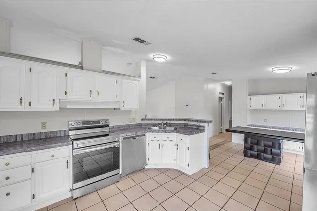 $999,900 | 7405 Williams Road, Seffner, FL 33584