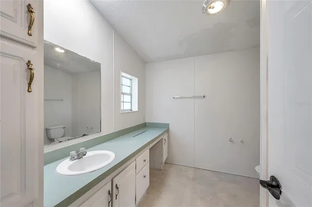 $999,900 | 7405 Williams Road, Seffner, FL 33584