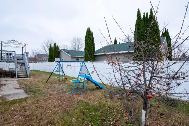 $275,000 | 1006 Wettergren Street, St. Peter, MN 56082