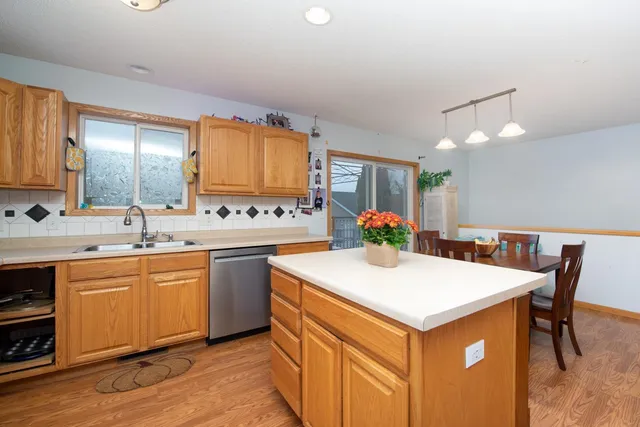 $275,000 | 1006 Wettergren Street, St. Peter, MN 56082