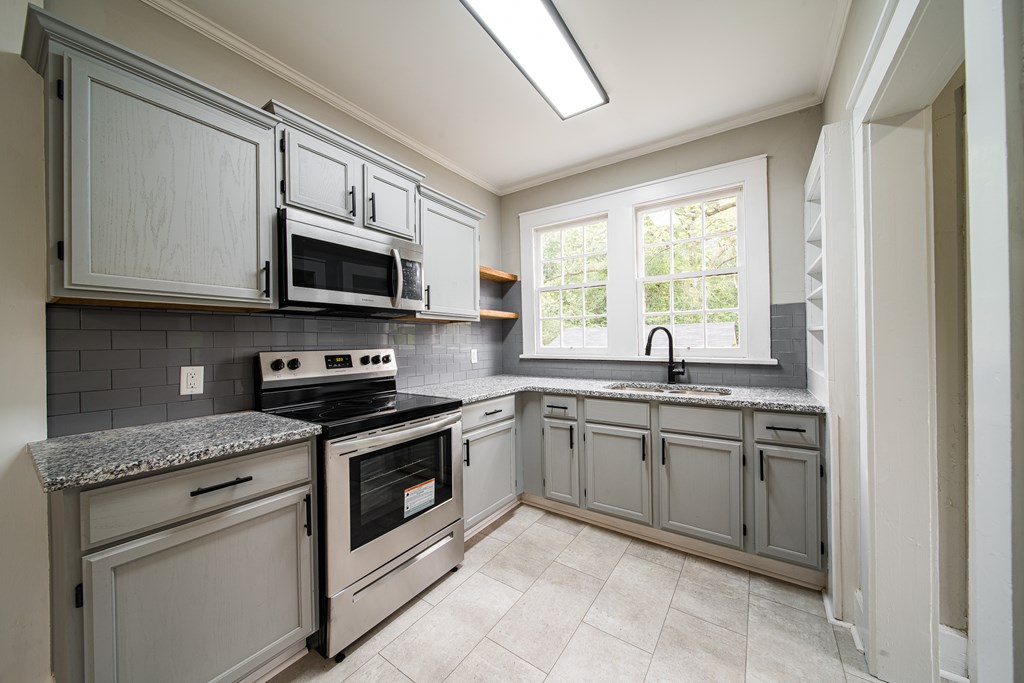 4372 Forrest Road Columbus, GA 31907 - Photo 8 of 36