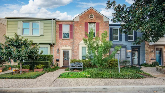 $399,000 | 7449 Brompton Street, Unit 7449, Houston, TX 77025