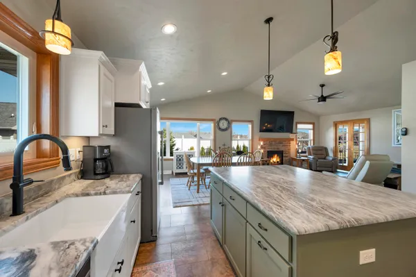 $399,900 | 3865 Meunier Lane, Green Bay, WI 54311