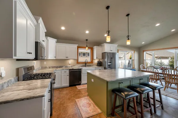 $399,900 | 3865 Meunier Lane, Green Bay, WI 54311