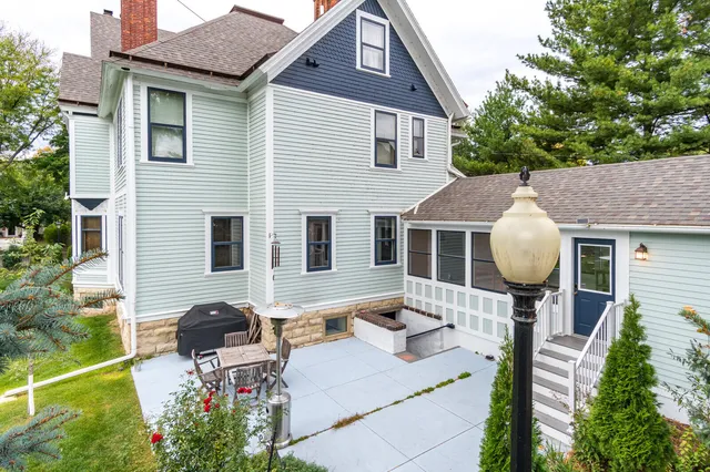 $975,000 | 221 10th Street, La Crosse, WI 54601