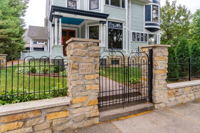 $975,000 | 221 10th Street, La Crosse, WI 54601