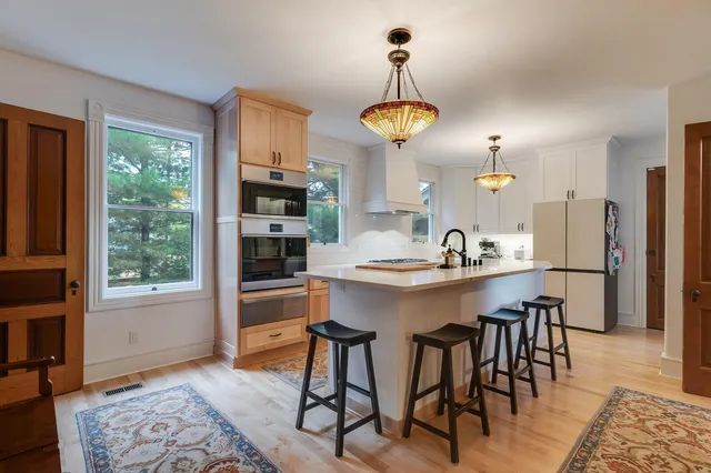 $975,000 | 221 10th Street, La Crosse, WI 54601