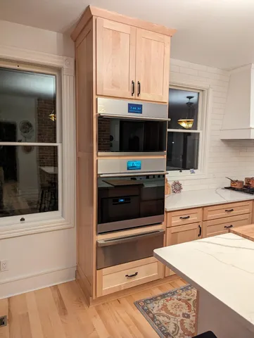 $975,000 | 221 10th Street, La Crosse, WI 54601