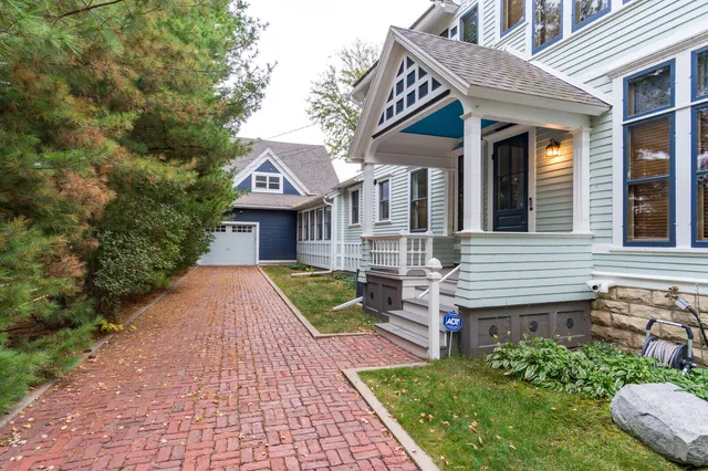 $975,000 | 221 10th Street, La Crosse, WI 54601