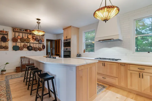 $975,000 | 221 10th Street, La Crosse, WI 54601