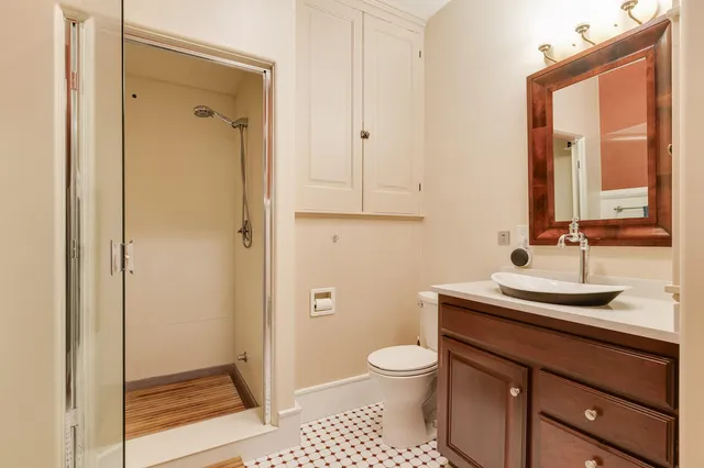 $975,000 | 221 10th Street, La Crosse, WI 54601