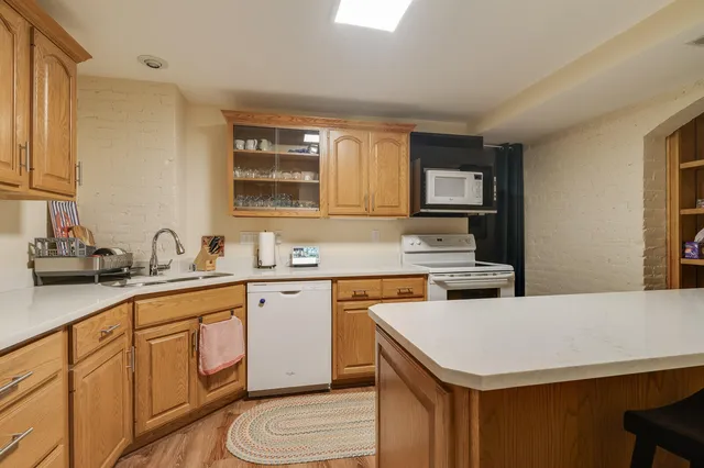 $975,000 | 221 10th Street, La Crosse, WI 54601