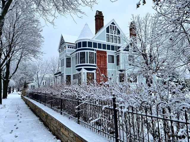 $975,000 | 221 10th Street, La Crosse, WI 54601