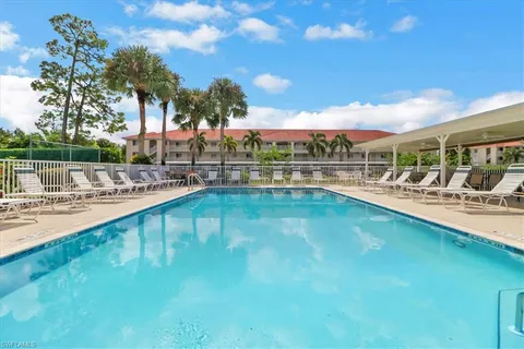 $399,000 | 890 Eastham Way, Unit Q102, Naples, FL 34104