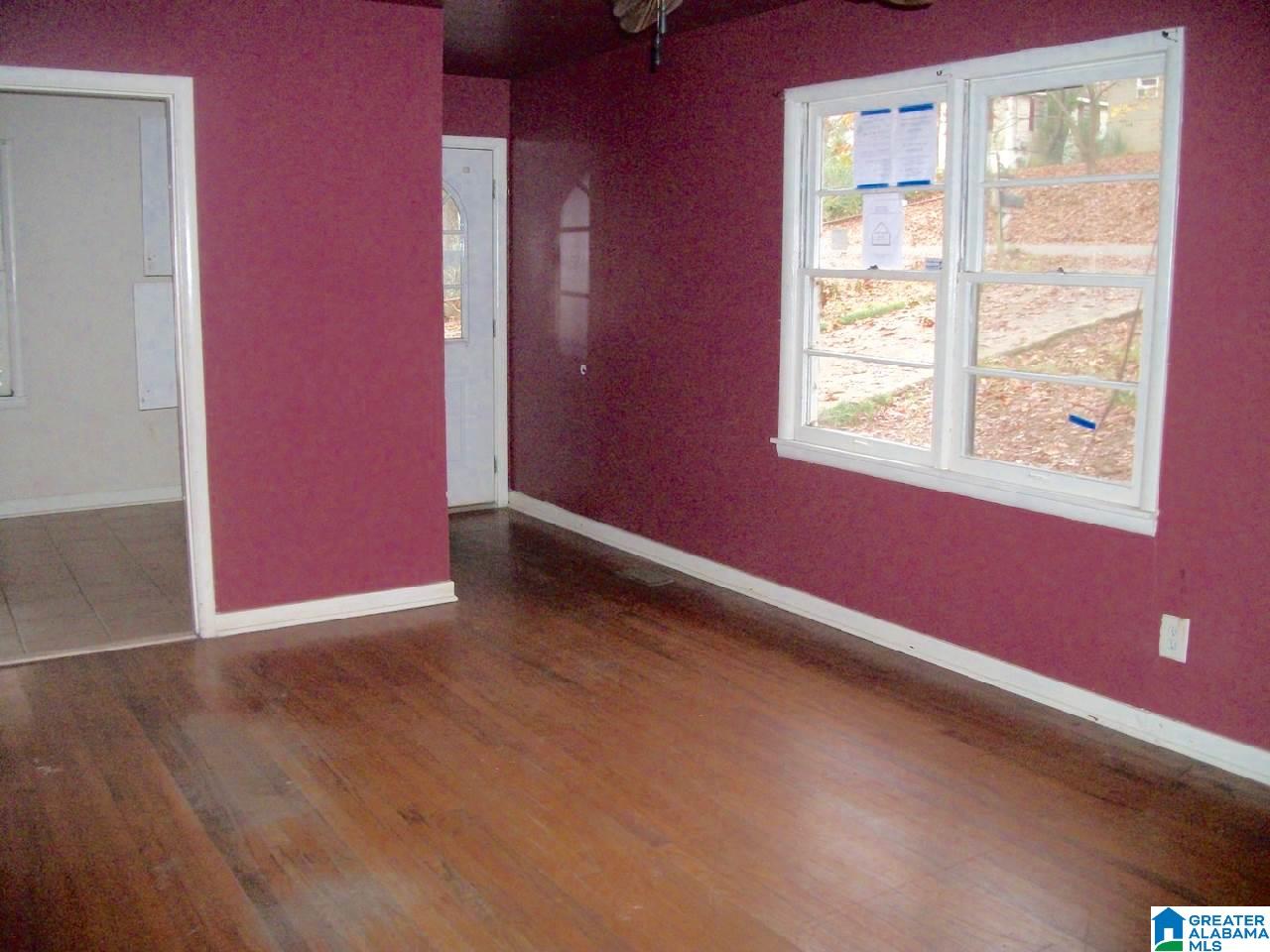 1372 5th Place Northwest Birmingham, AL 35215 - Photo 2 of 5