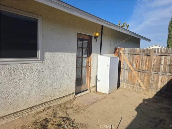 $2,500 | 15110 Chuparosa Street, Victorville, CA 92394
