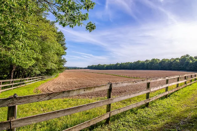 $499,900 | 2 Victoria Arms Circle, Kunkletown, PA 18058