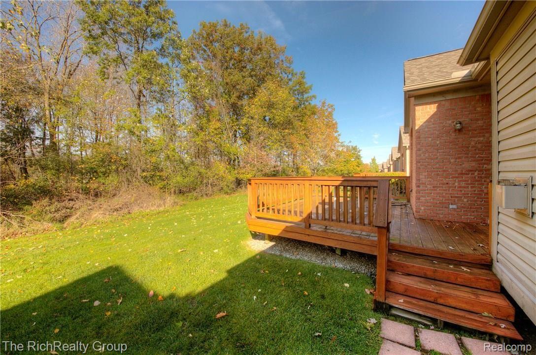 560 Cherry Grove Road Canton, MI 48188 - Photo 21 of 69 21.jpg
