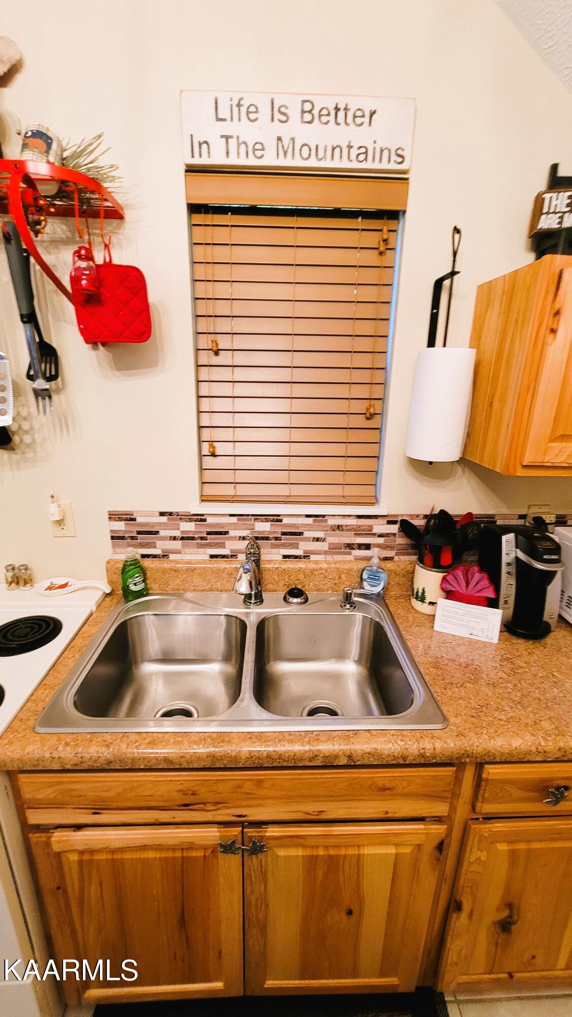 1844 Ridgecrest Drive Sevierville, TN 37876 - Photo 6 of 18 Kitchen 6