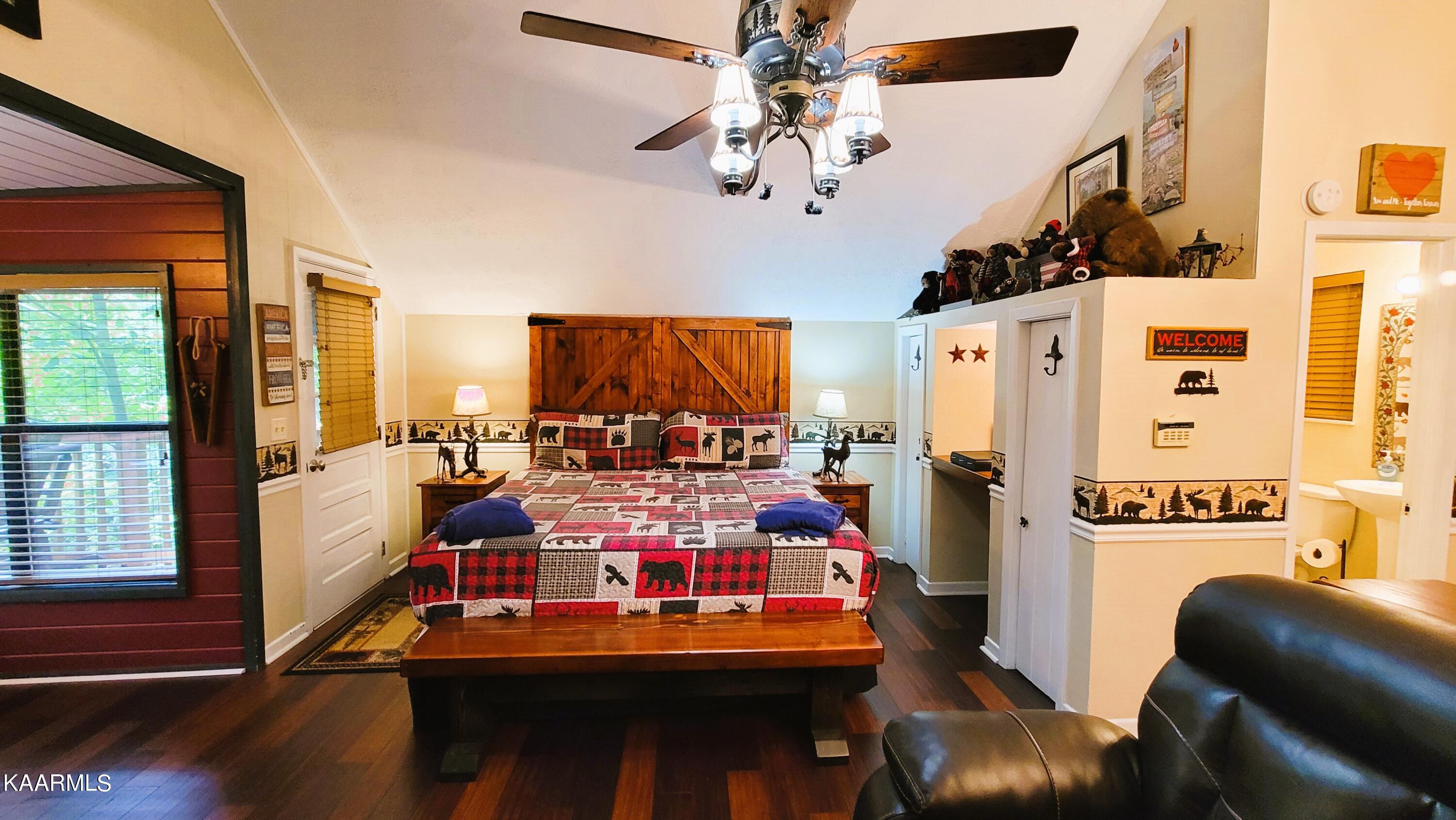 1844 Ridgecrest Drive Sevierville, TN 37876 - Photo 10 of 18 Bedroom 3