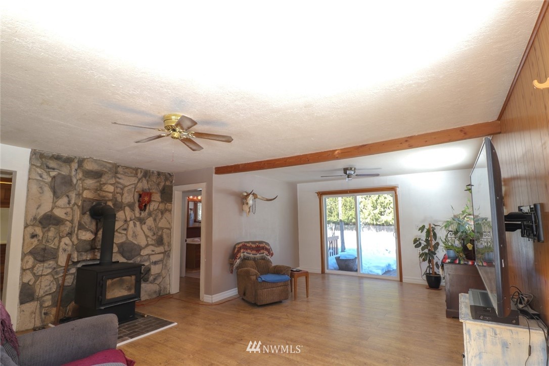 834 Green Mountain Road Mossyrock, WA 98564 - Photo 3 of 14 Gallery Image 3