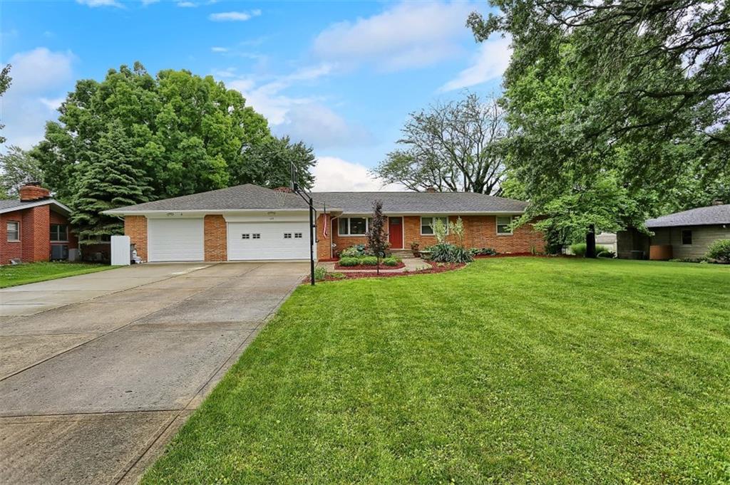 129 Bennington Road Indianapolis, IN 46227 - Photo 1 of 41 Gallery Image 1