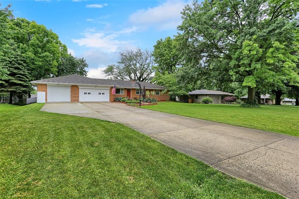 129 Bennington Road Indianapolis, IN 46227 - Photo 3 of 41 Gallery Image 3