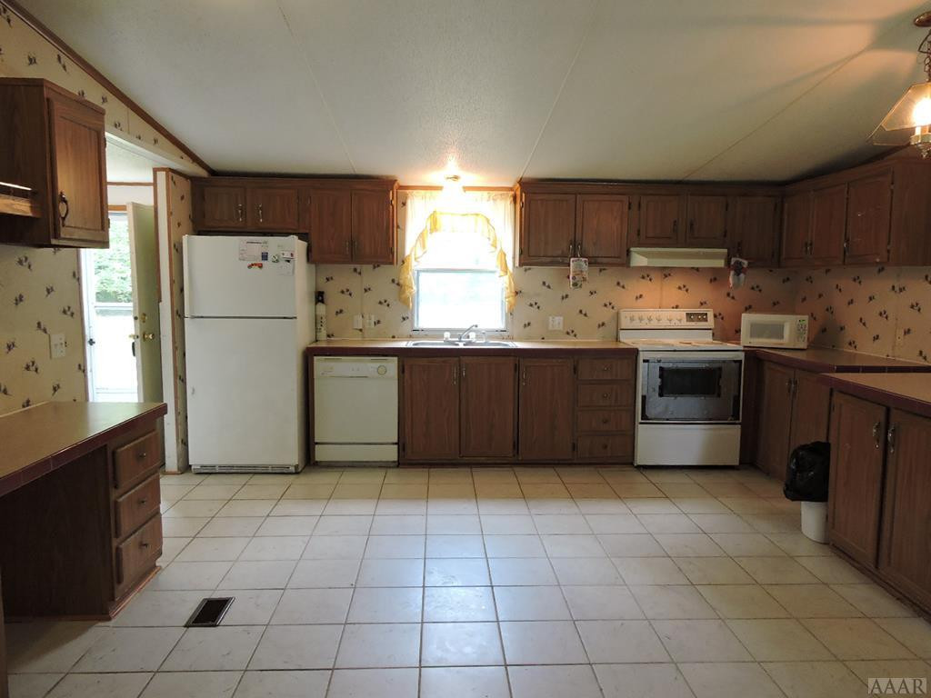 298 South Gregory Road Shawboro, NC 27973 - Photo 11 of 29 Gallery Image 11