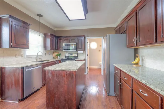 $445,000 | 13974 West 147th Street, Olathe, KS 66062