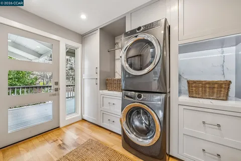 $3,300,000 | 147 Amber Valley Drive, Orinda, CA 94563