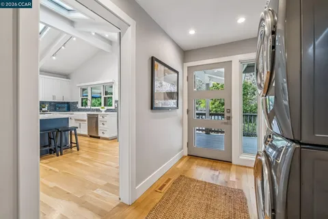 $3,300,000 | 147 Amber Valley Drive, Orinda, CA 94563