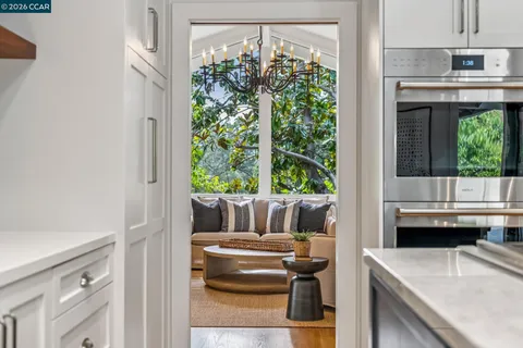 $3,300,000 | 147 Amber Valley Drive, Orinda, CA 94563