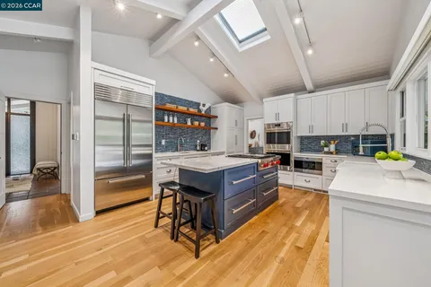 $3,300,000 | 147 Amber Valley Drive, Orinda, CA 94563