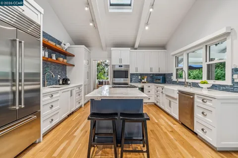 $3,300,000 | 147 Amber Valley Drive, Orinda, CA 94563