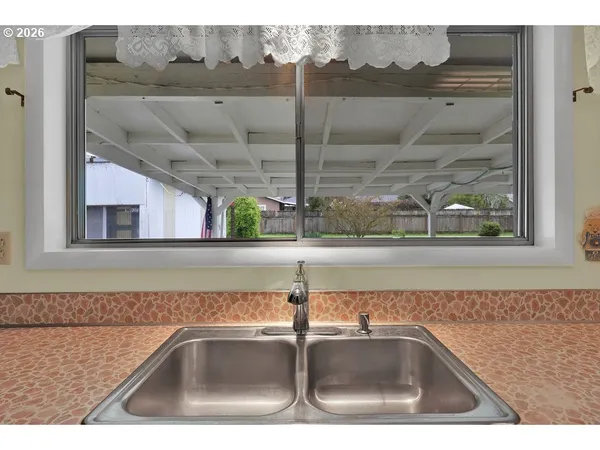 $415,000 | 117 Allen Avenue, Springfield, OR 97477