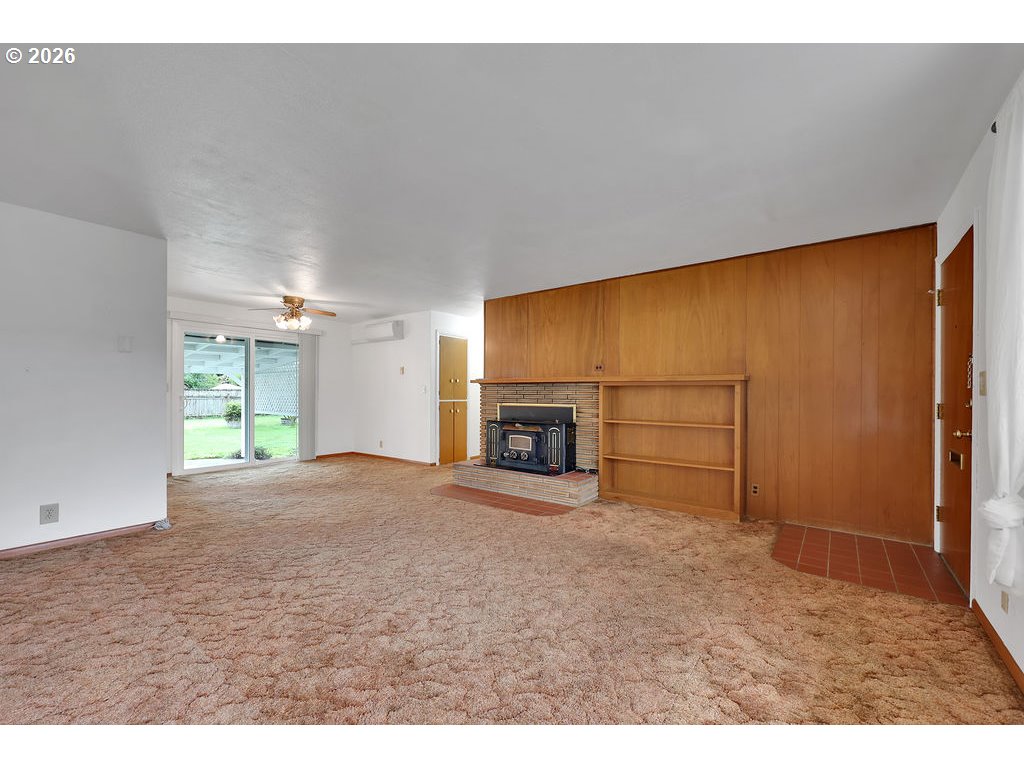 117 Allen Avenue Springfield, OR 97477 - Photo 5 of 43