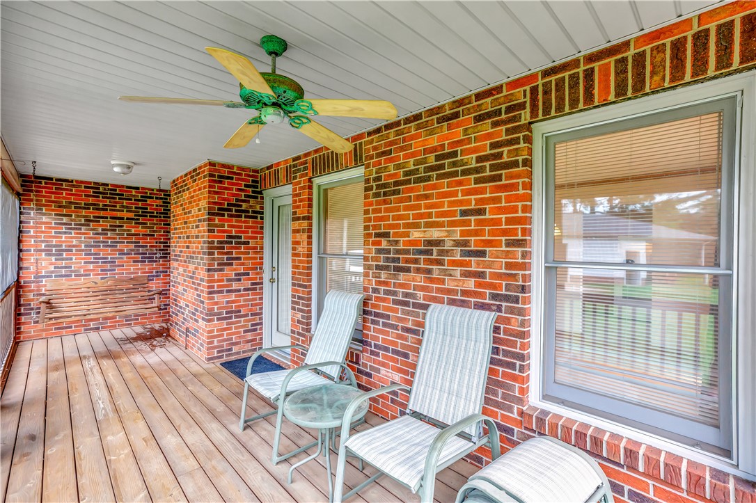 154 Brookbend Road Central, SC 29630 - Photo 4 of 41