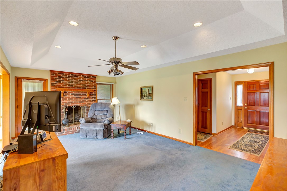 154 Brookbend Road Central, SC 29630 - Photo 7 of 41