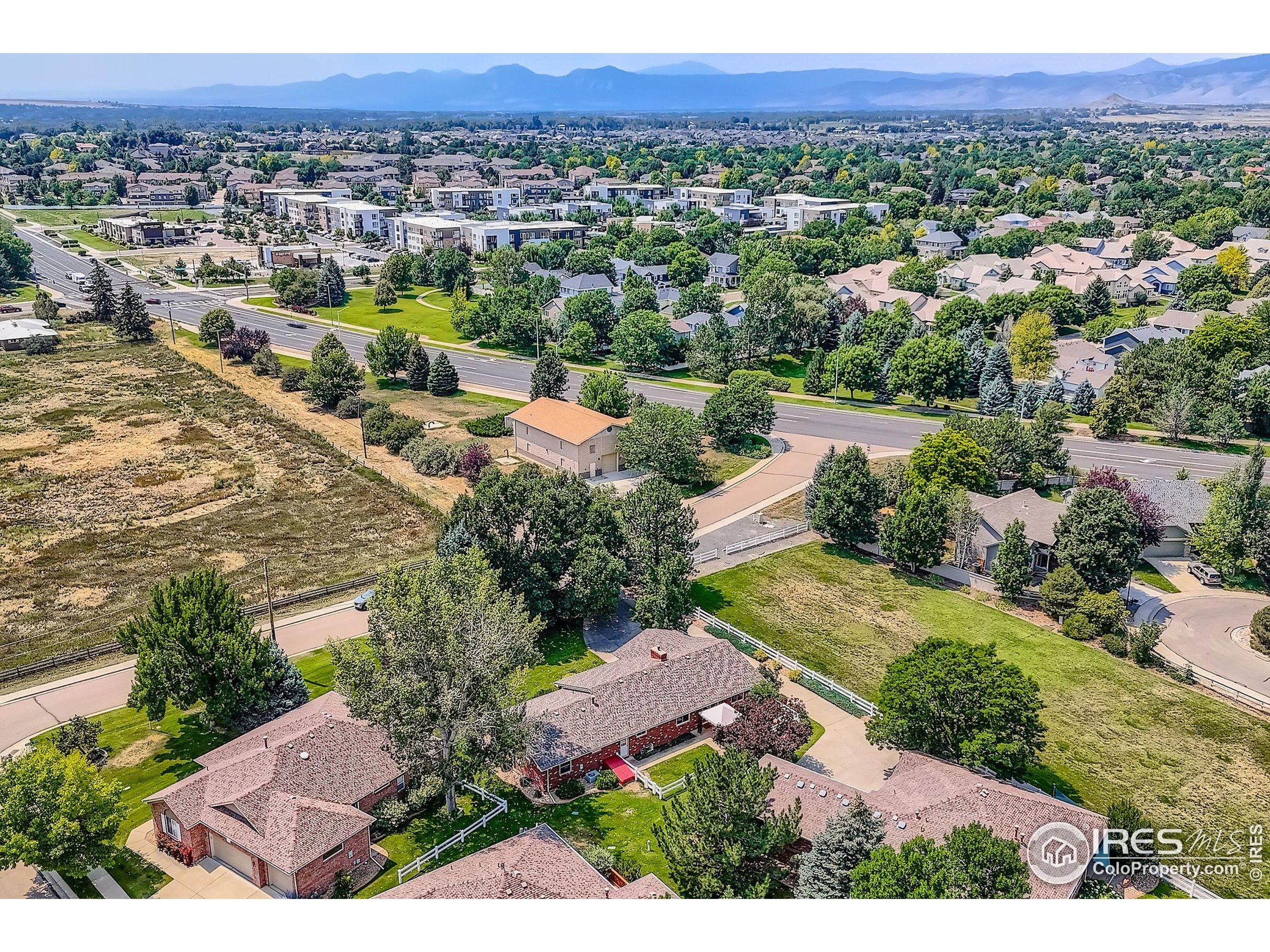 3600 Quail Road Longmont, CO 80503 - Photo 10 of 39 a view of a city with a lake
