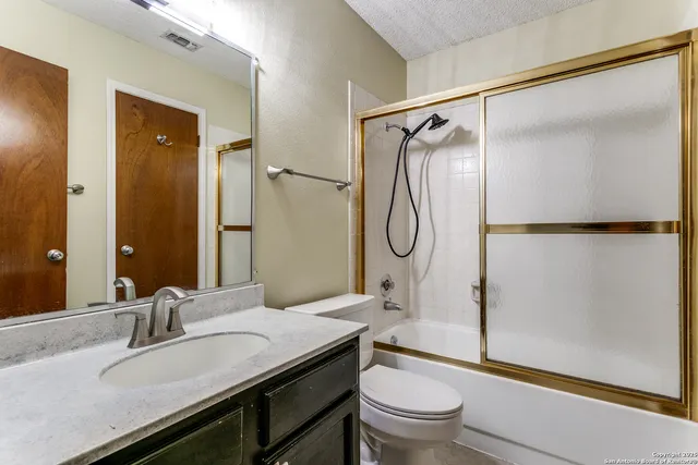 $270,000 | 16246 Bear Run Street, San Antonio, TX 78247