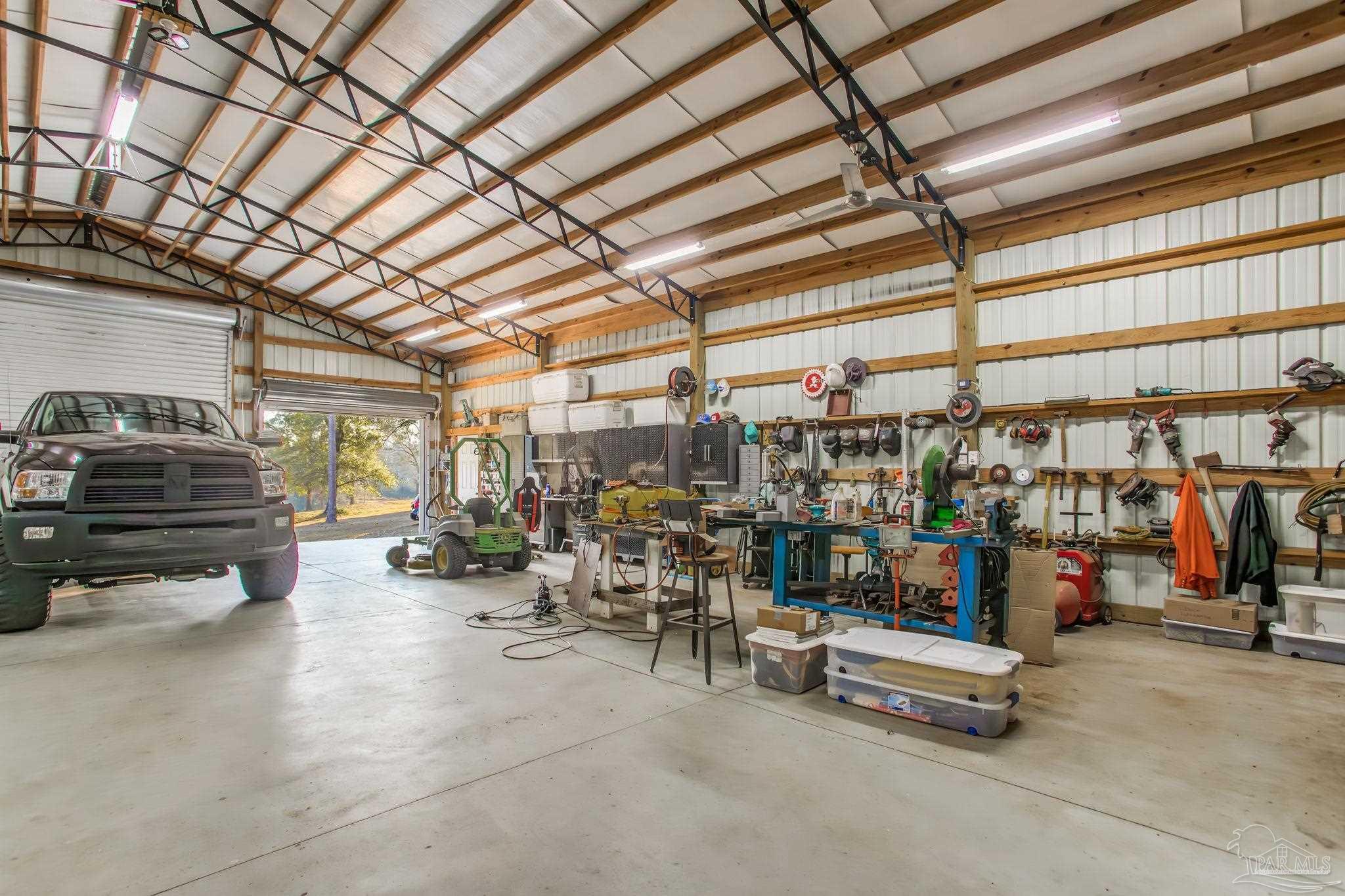 5150-5172 Siripon Road Milton, FL 32570 - Photo 51 of 54 a view of a room with gym equipment