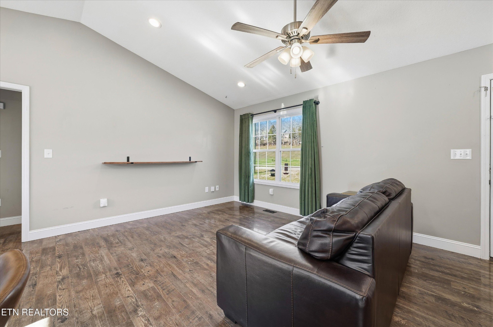 400 Hubbs Grove Road Maynardville, TN 37807 - Photo 10 of 46 a living room with furniture and a ceiling fan