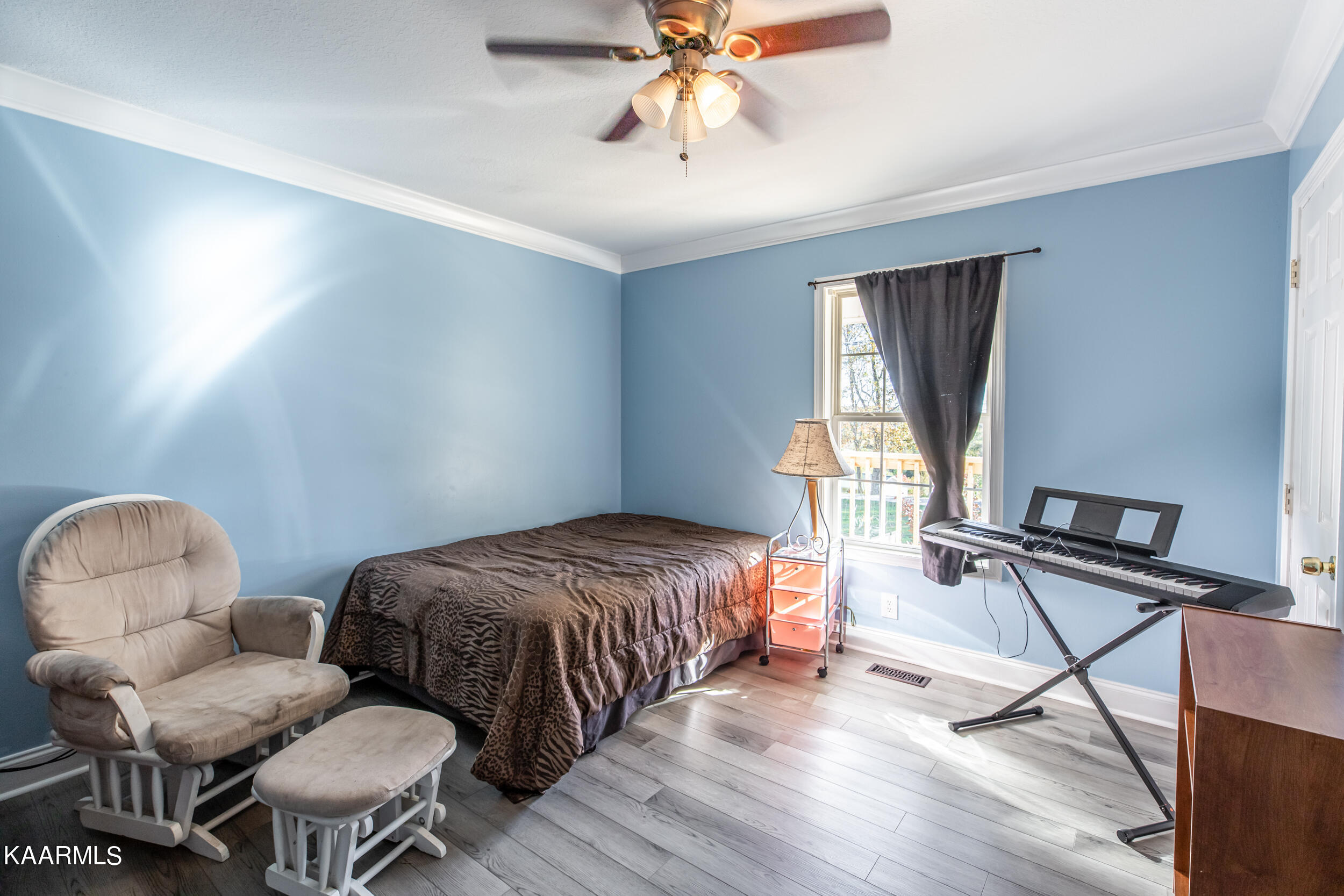 2813 Pinecrest Road Jacksboro, TN 37757 - Photo 23 of 34 Bedroom 3