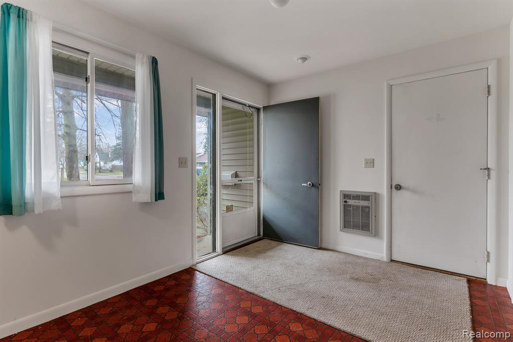 3000 Norwich Road Lansing, MI 48911 - Photo 3 of 29