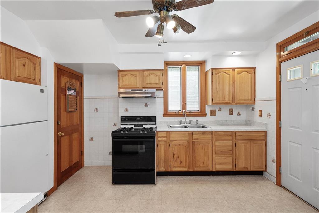 203 Hornaday Road Pittsburgh, PA 15210 - Photo 12 of 28 Gallery Image 12