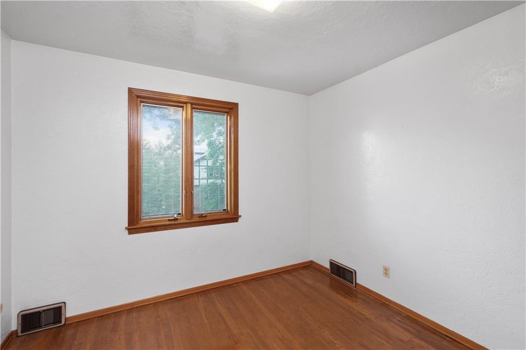 203 Hornaday Road Pittsburgh, PA 15210 - Photo 18 of 28 Gallery Image 18