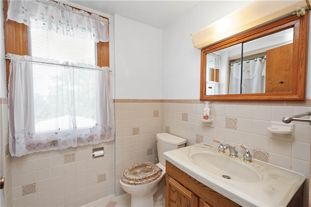203 Hornaday Road Pittsburgh, PA 15210 - Photo 20 of 28 Gallery Image 20