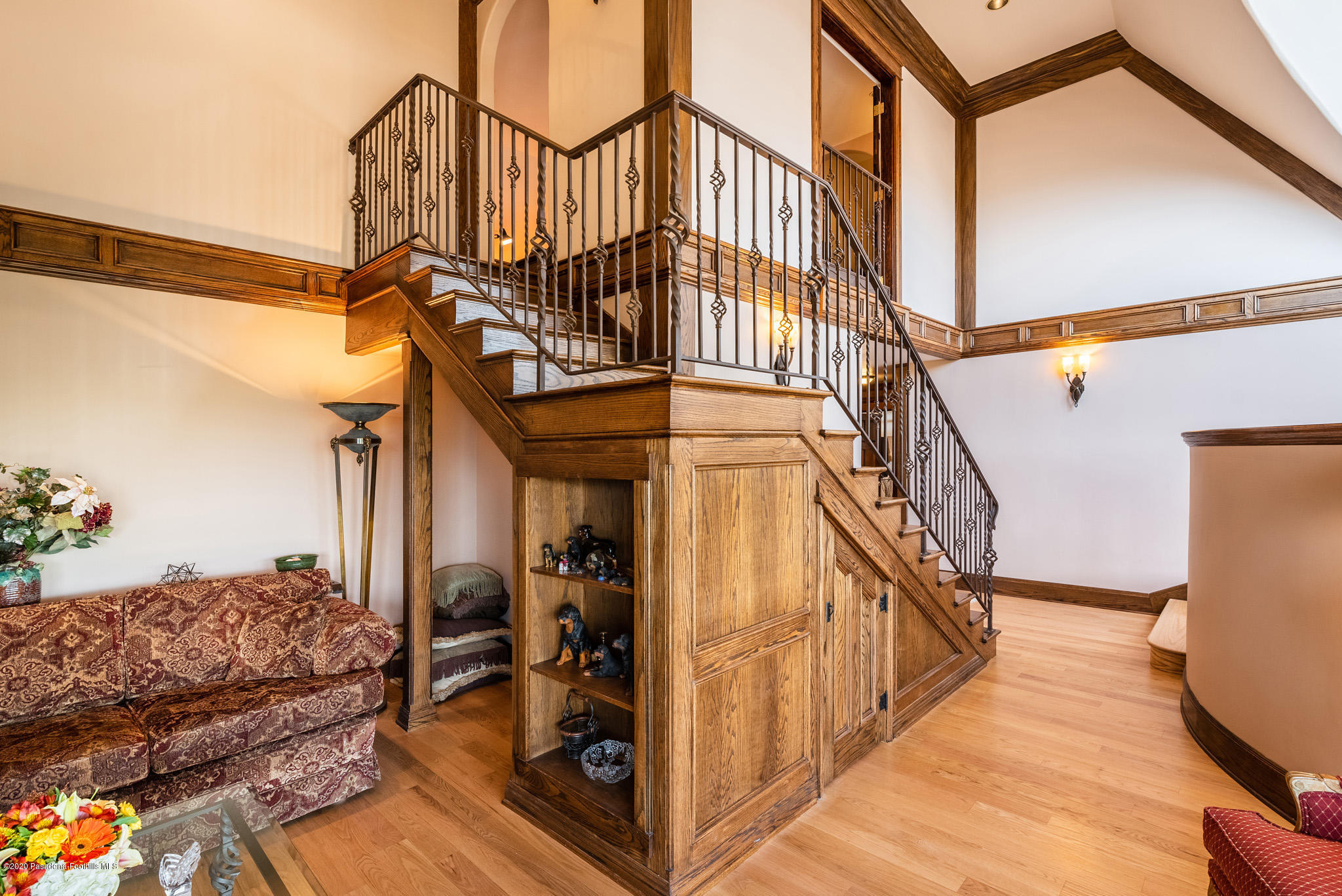 150 Sequoia Drive Pasadena, CA 91105 - Photo 8 of 53 a view of entryway and hall