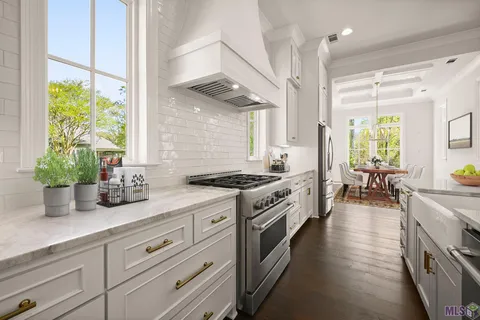 $1,029,000 | 4853 Inniswold Oaks Drive, Baton Rouge, LA 70809