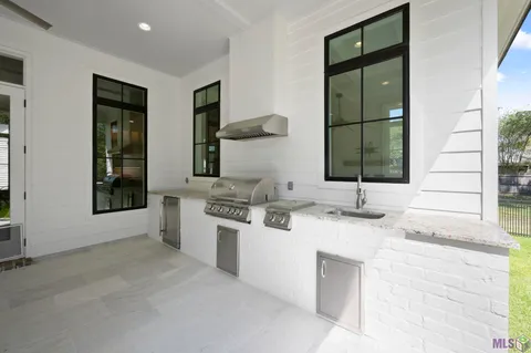 $1,029,000 | 4853 Inniswold Oaks Drive, Baton Rouge, LA 70809